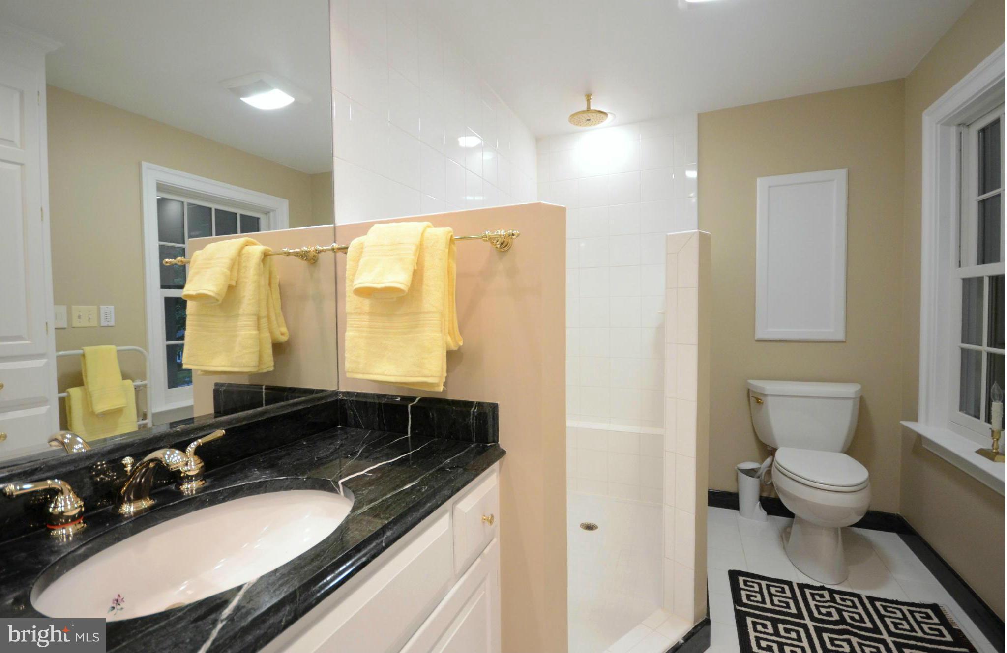 EAGLES NEST - Residential