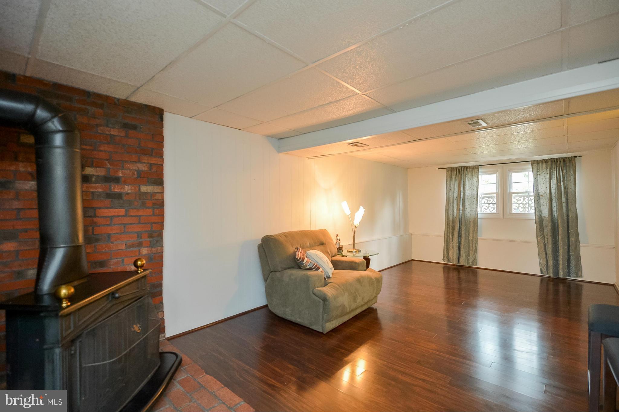 FOUR SEASONS ESTATES - Residential