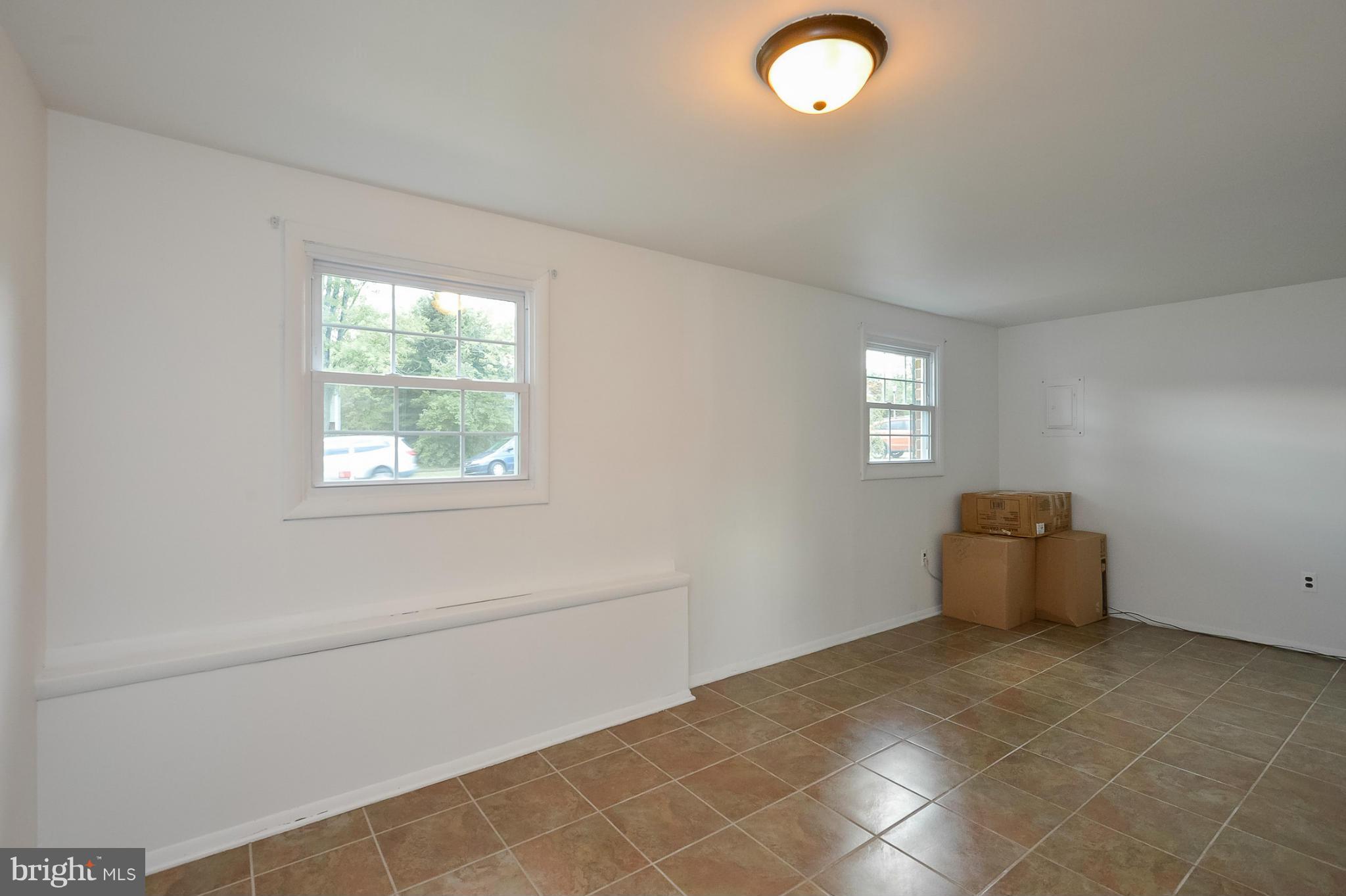 FOUR SEASONS ESTATES - Residential