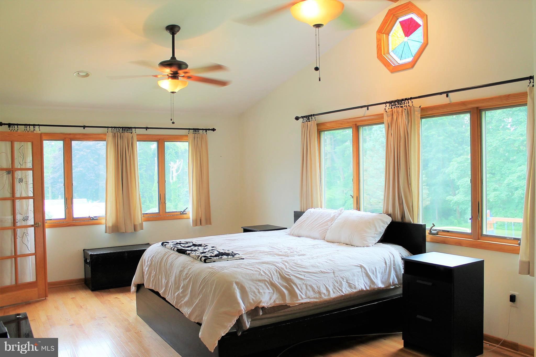 PERRYVILLE - Residential