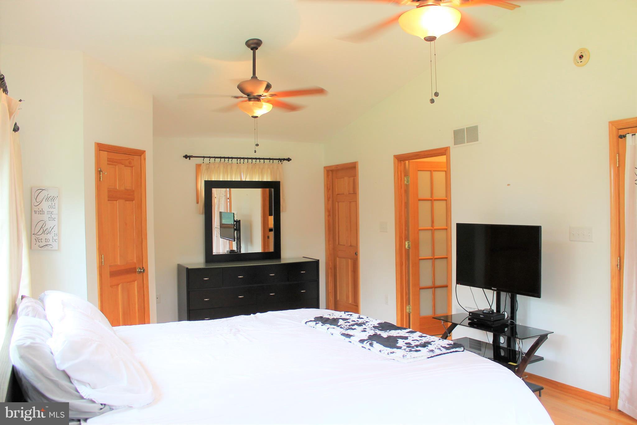 PERRYVILLE - Residential