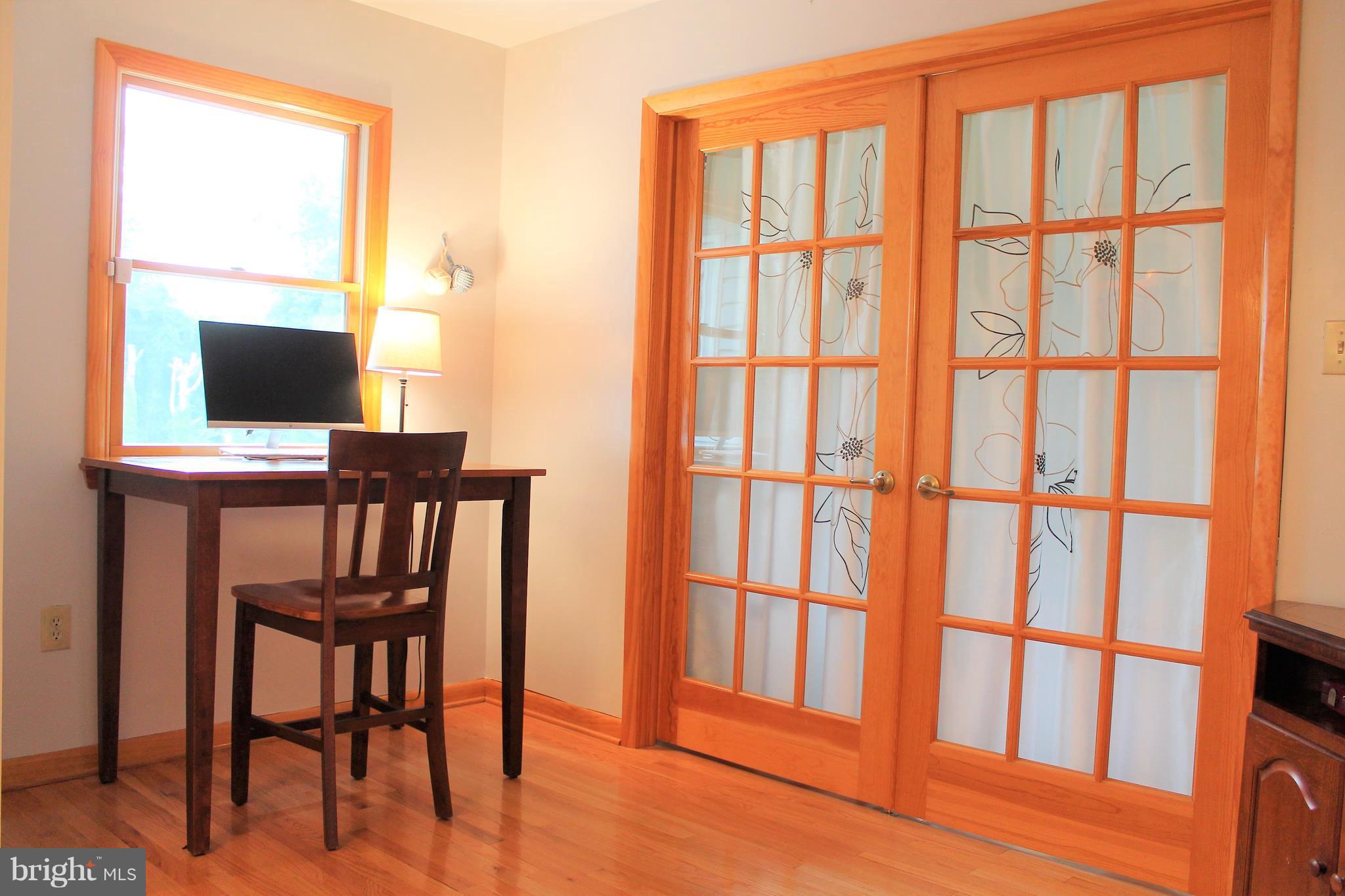 PERRYVILLE - Residential