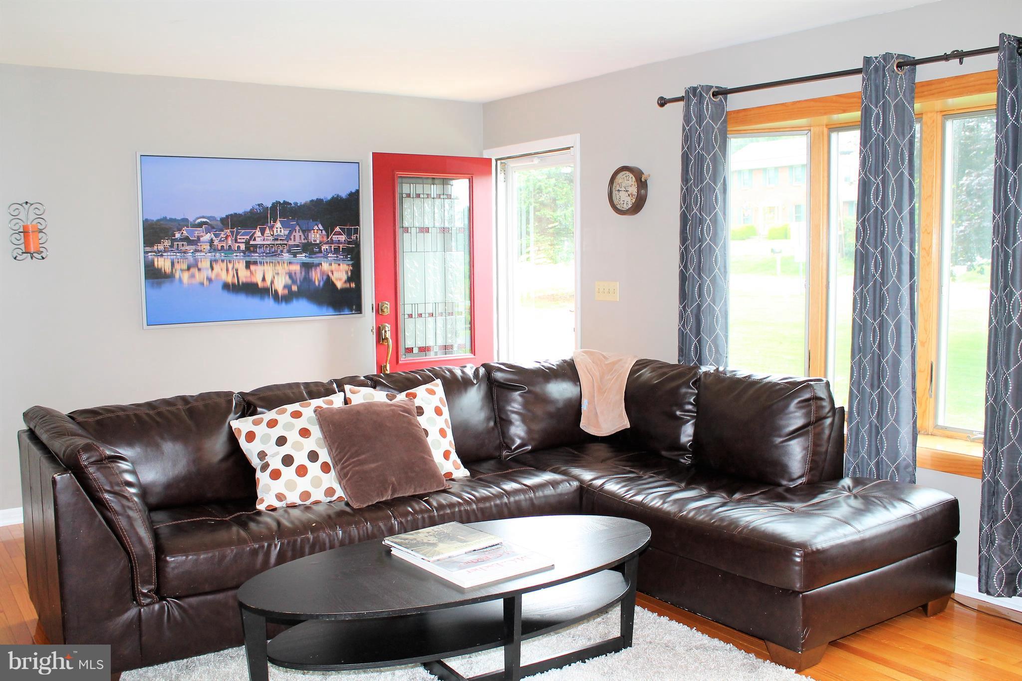 PERRYVILLE - Residential