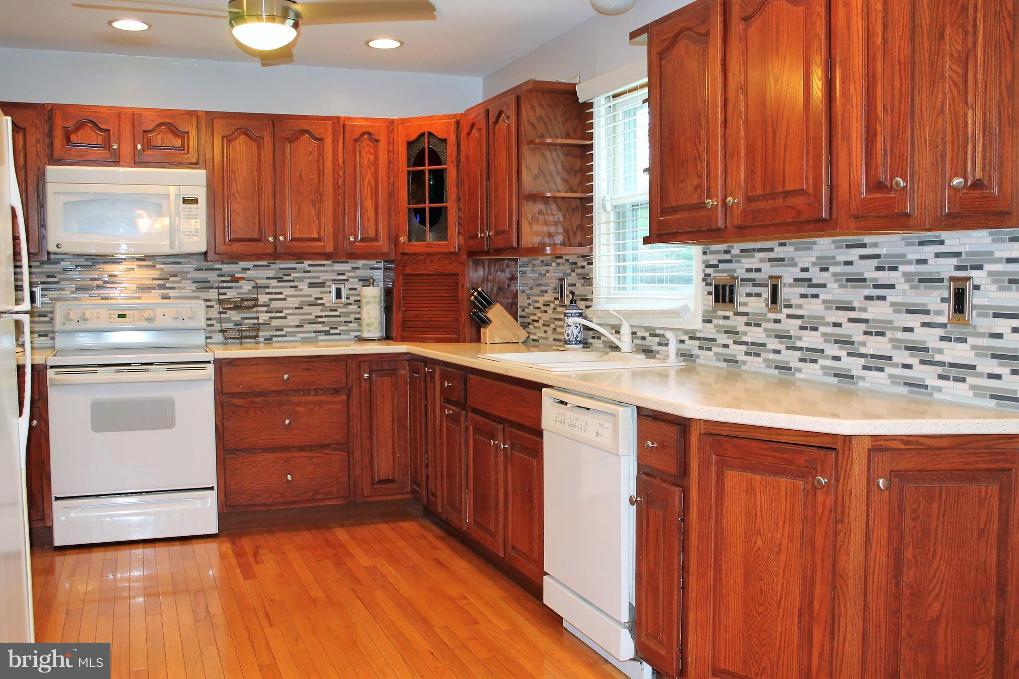 PERRYVILLE - Residential