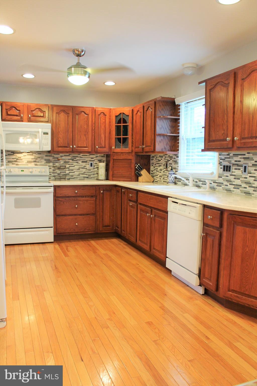 PERRYVILLE - Residential