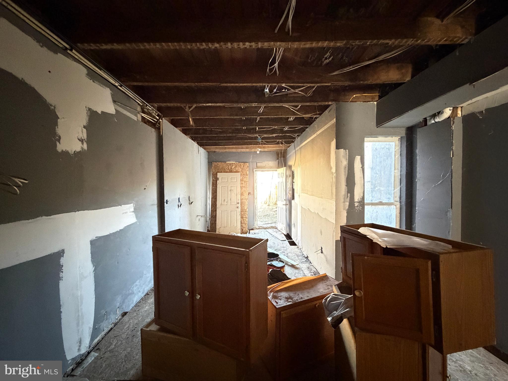 SANDTOWN-WINCHESTER - Residential