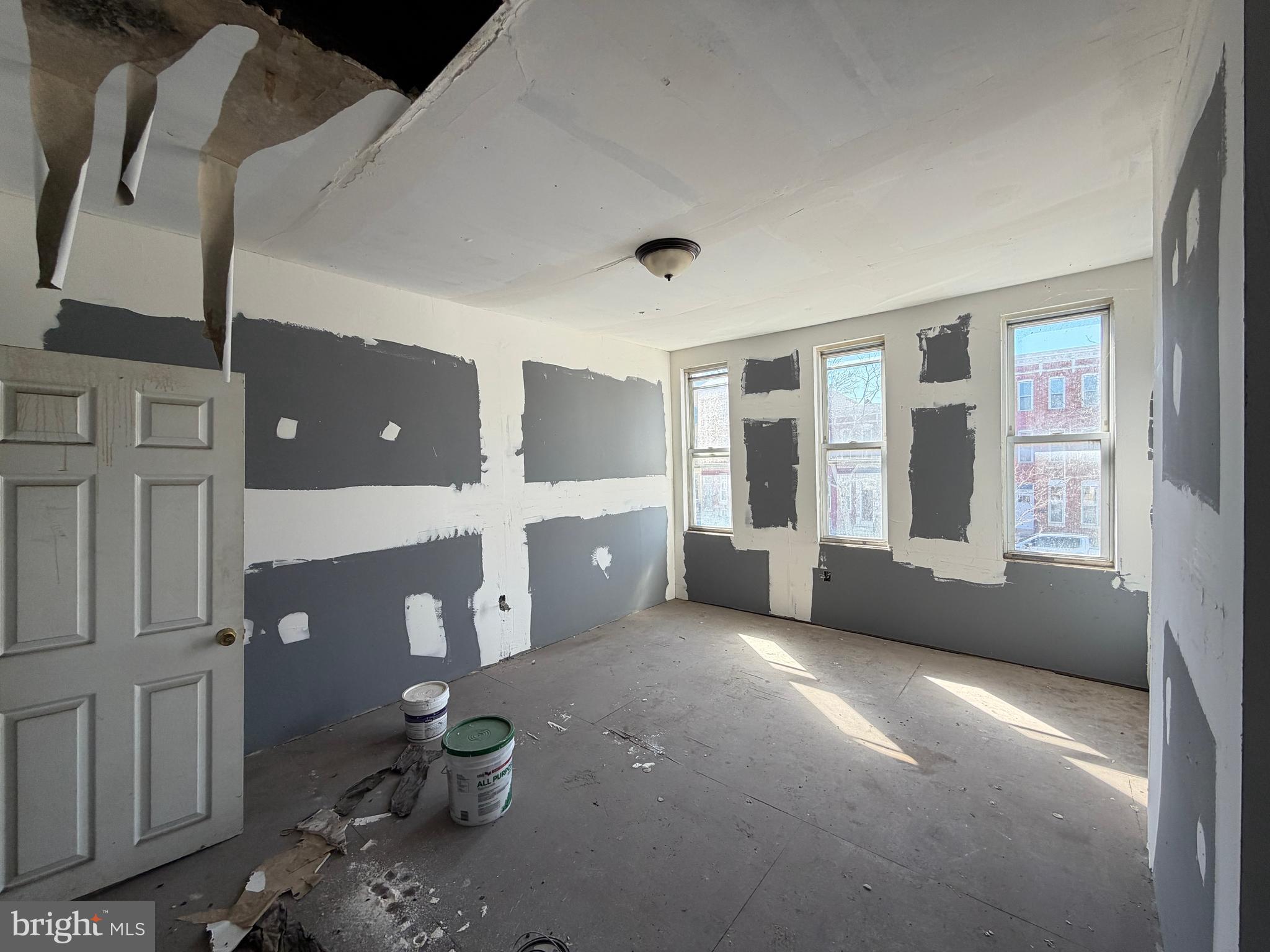 SANDTOWN-WINCHESTER - Residential