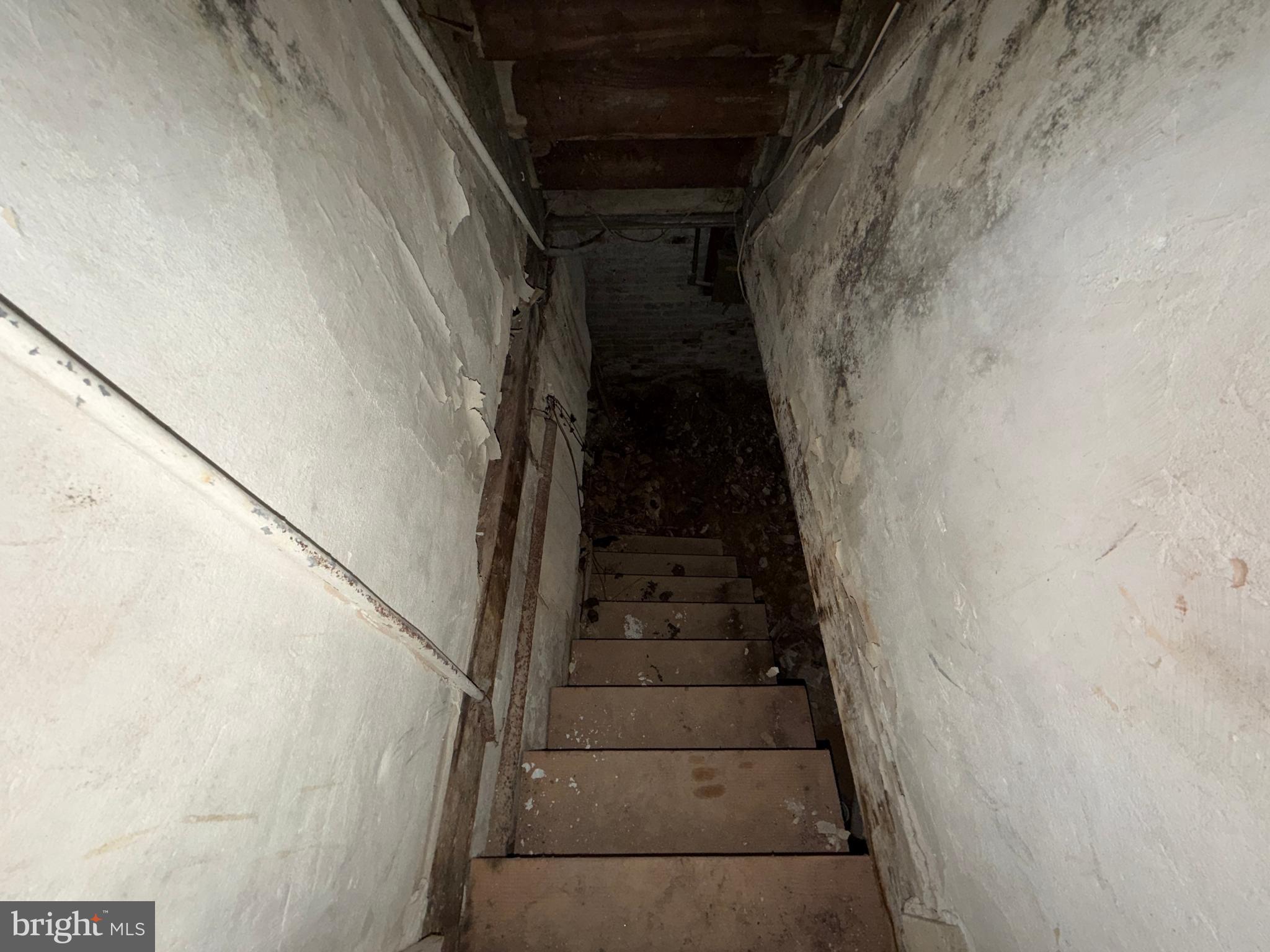 SANDTOWN-WINCHESTER - Residential