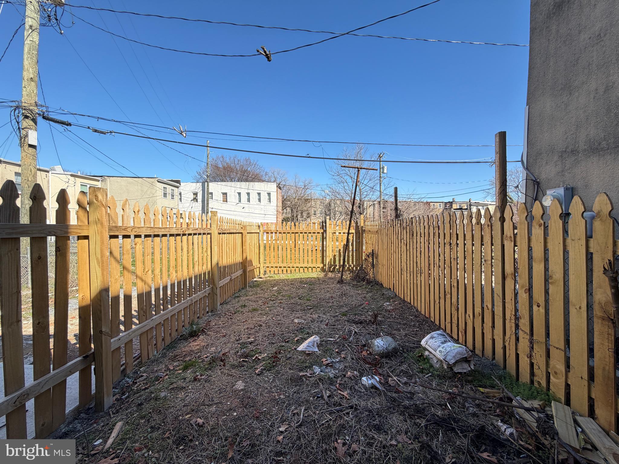 SANDTOWN-WINCHESTER - Residential