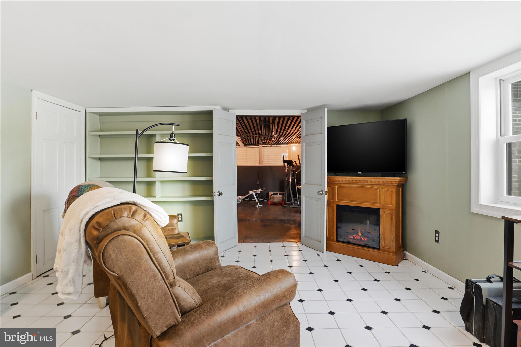 BRADDOCK HEIGHTS - Residential