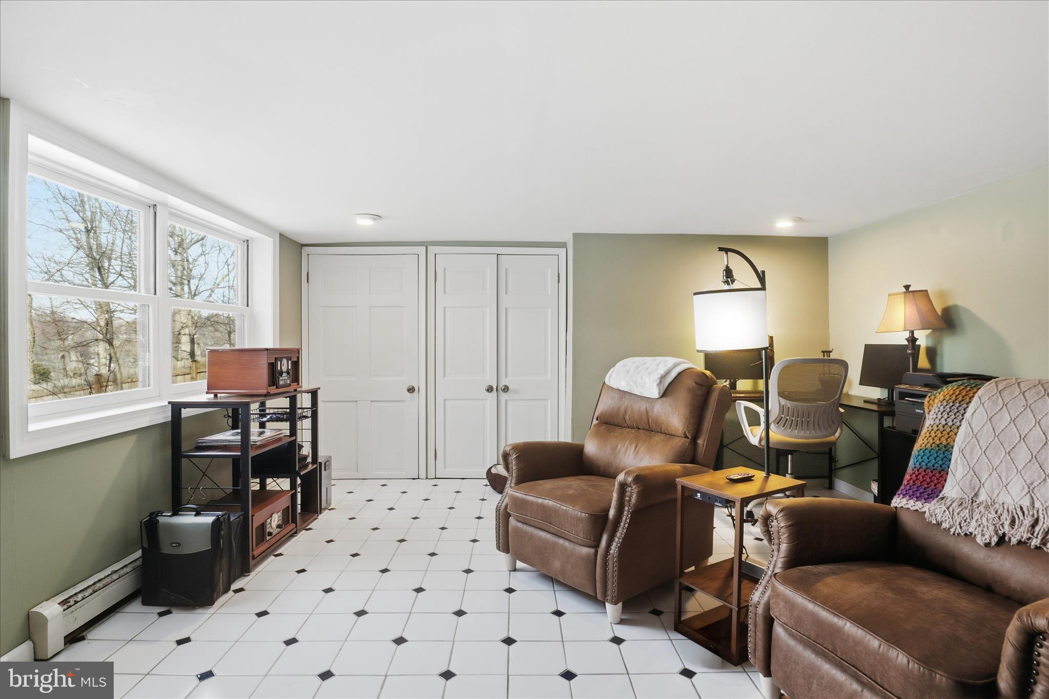 BRADDOCK HEIGHTS - Residential