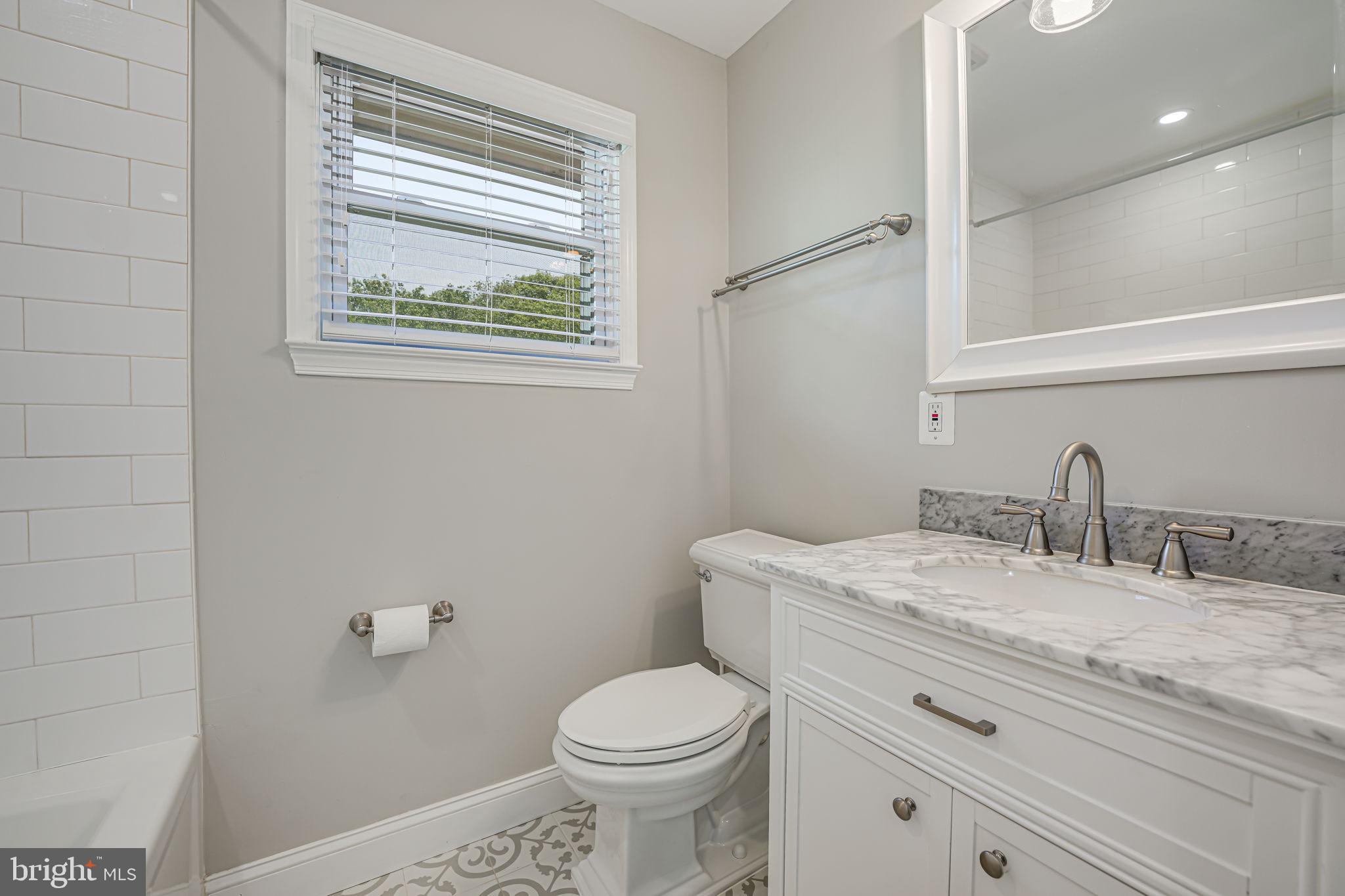 STRATFORD ON THE POTOMAC - Residential Lease