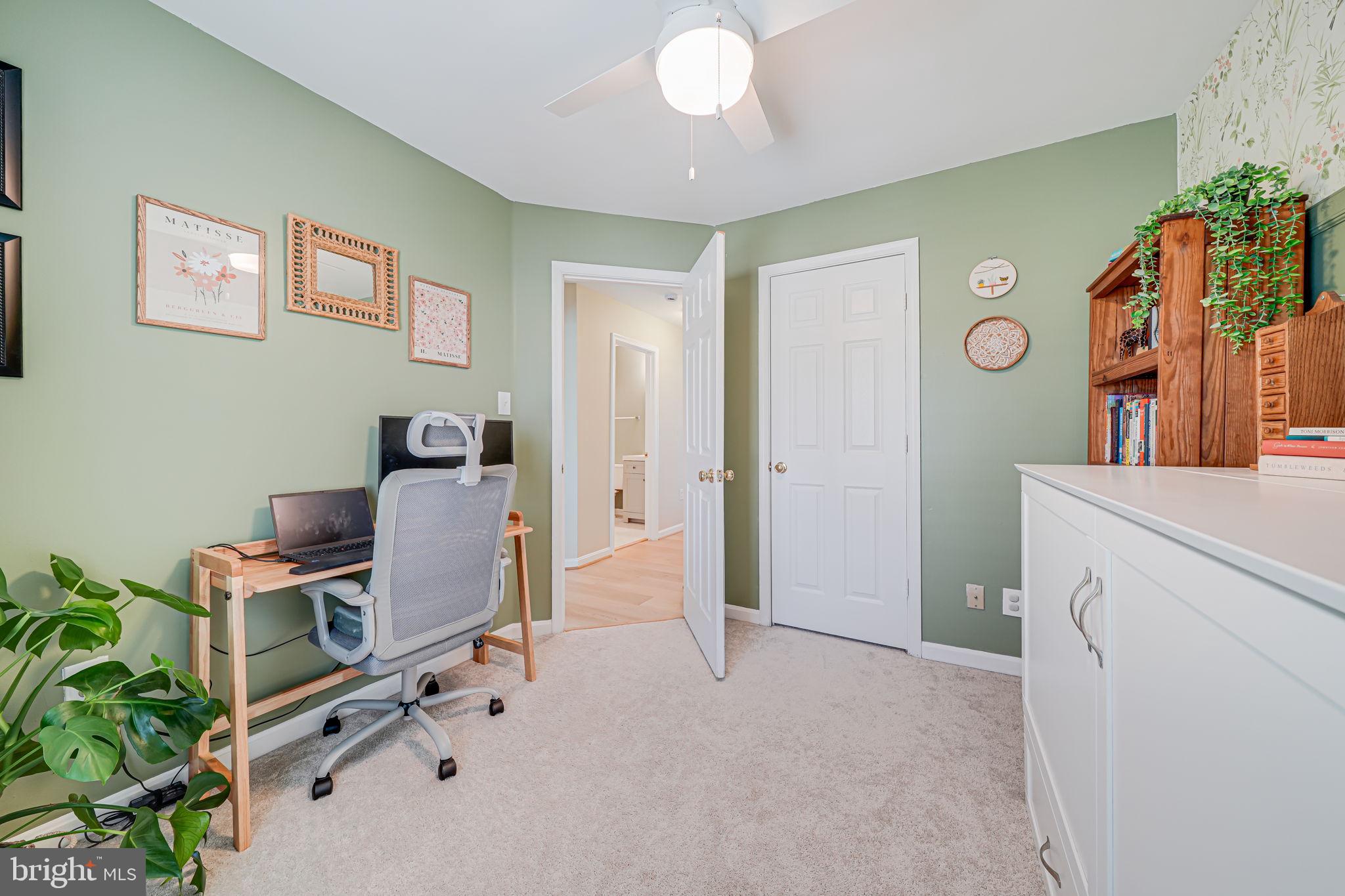 FAIR LAKES - Residential