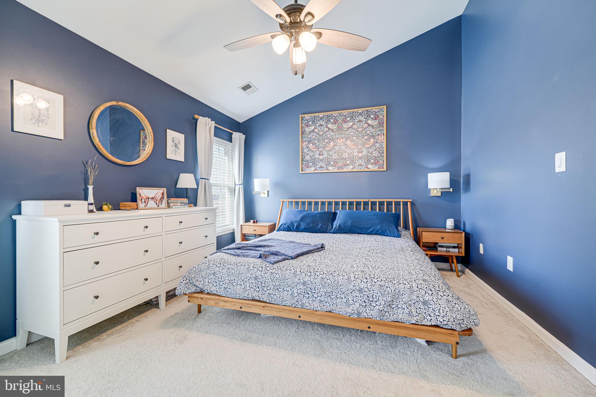 FAIR LAKES - Residential