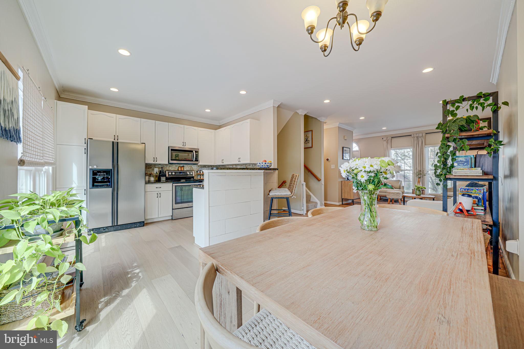 FAIR LAKES - Residential