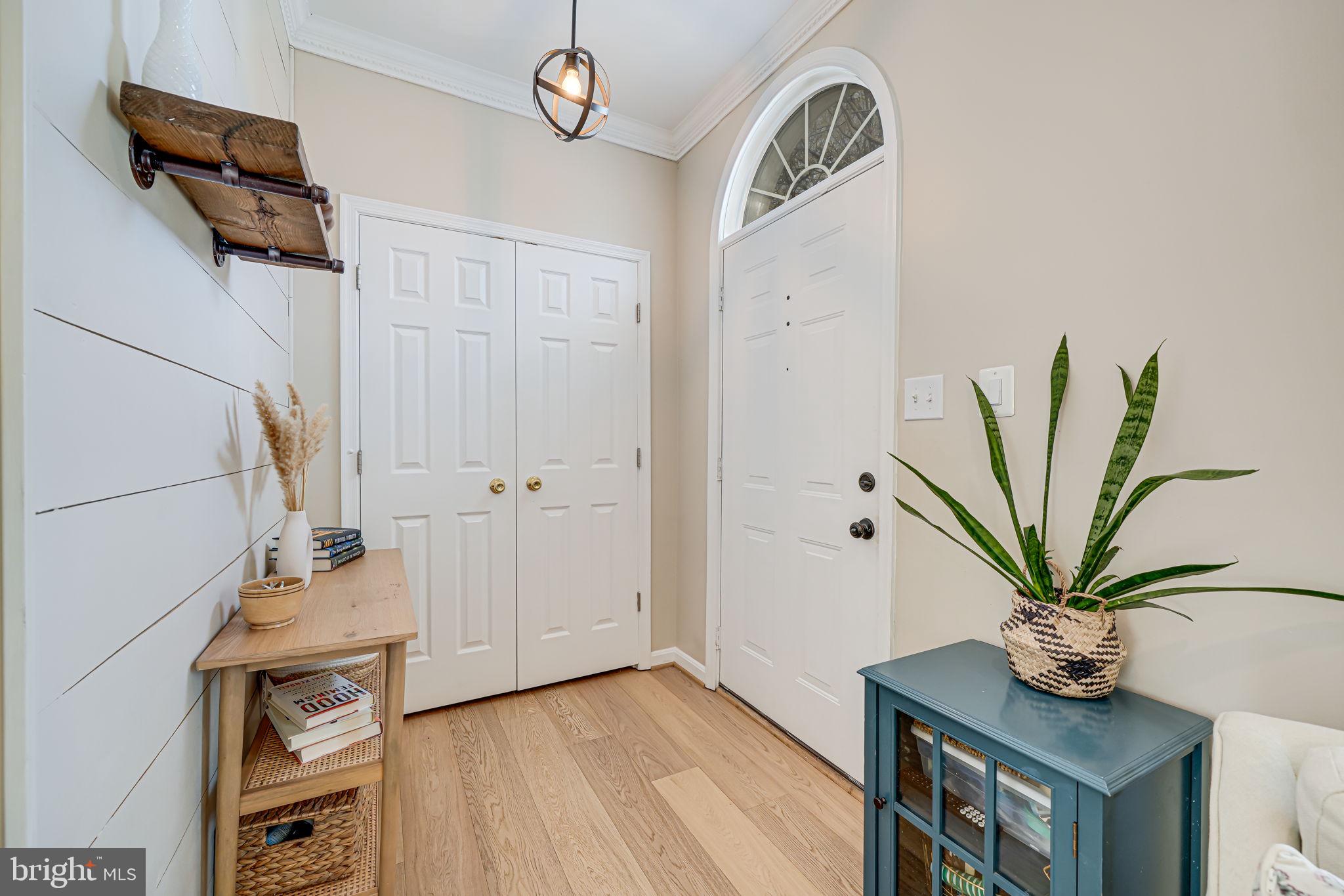 FAIR LAKES - Residential