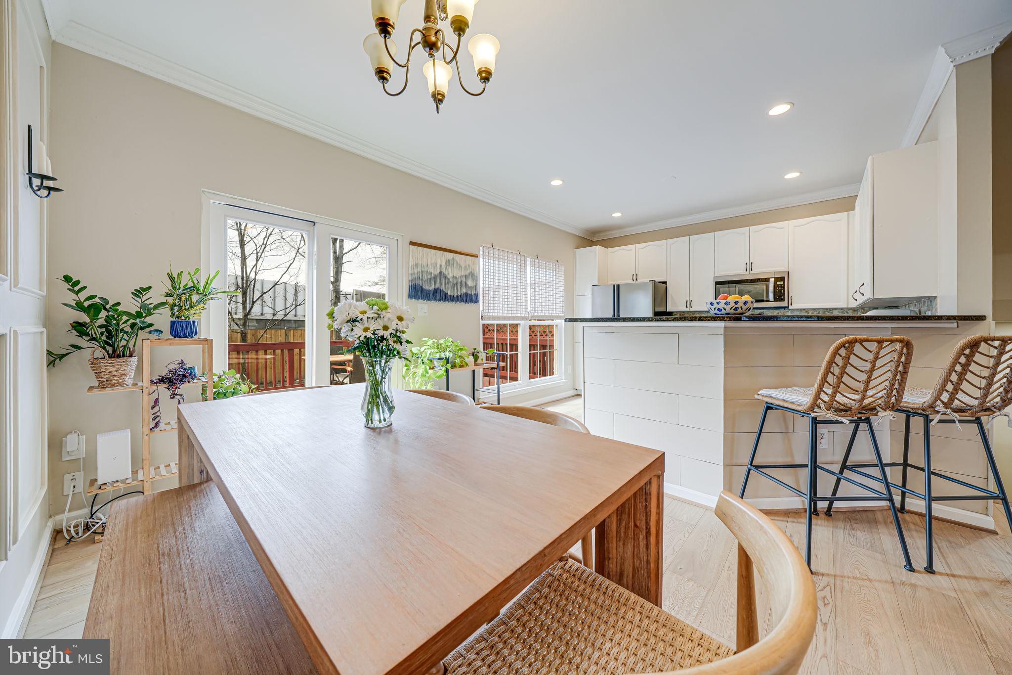 FAIR LAKES - Residential