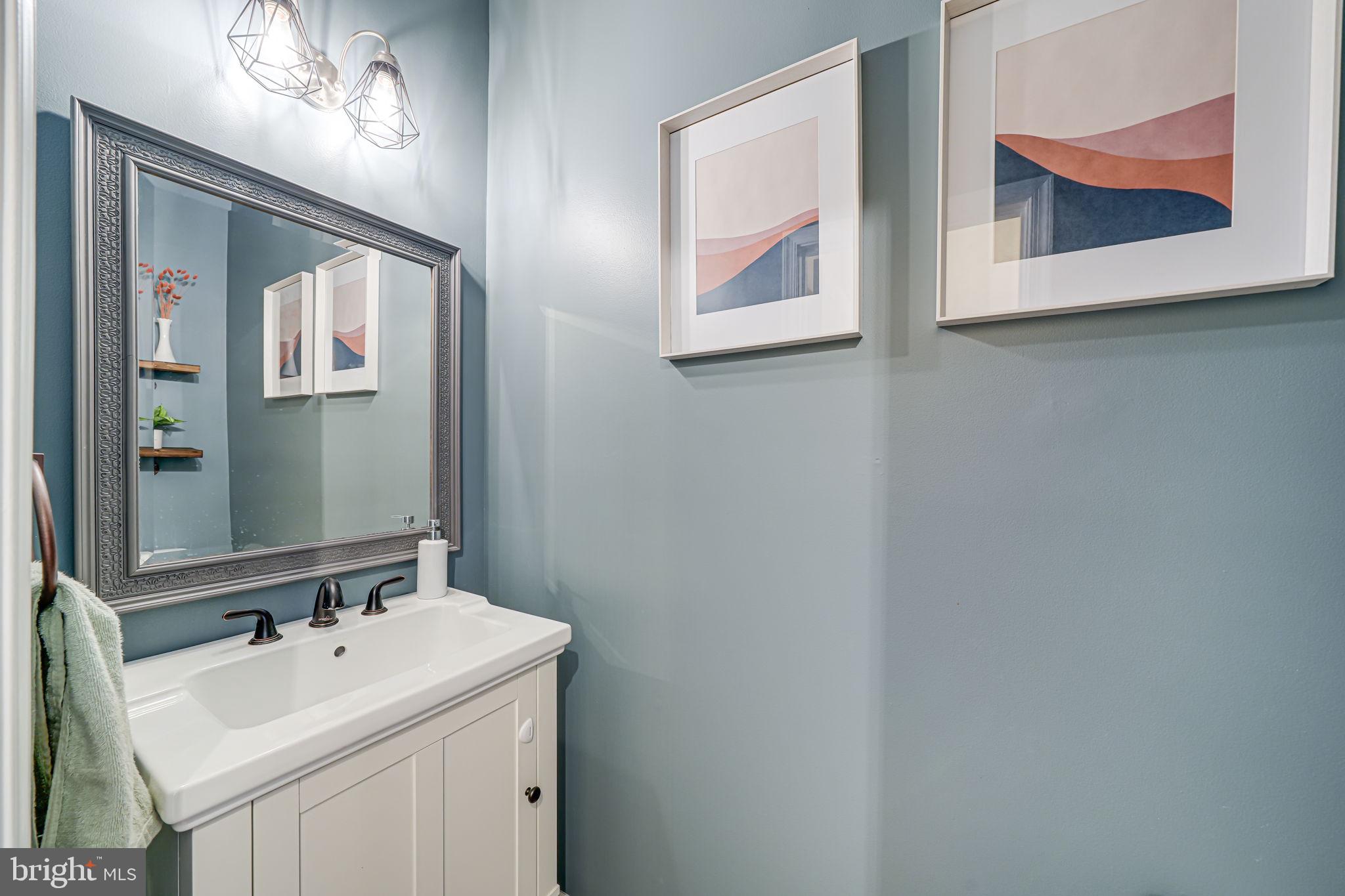 FAIR LAKES - Residential