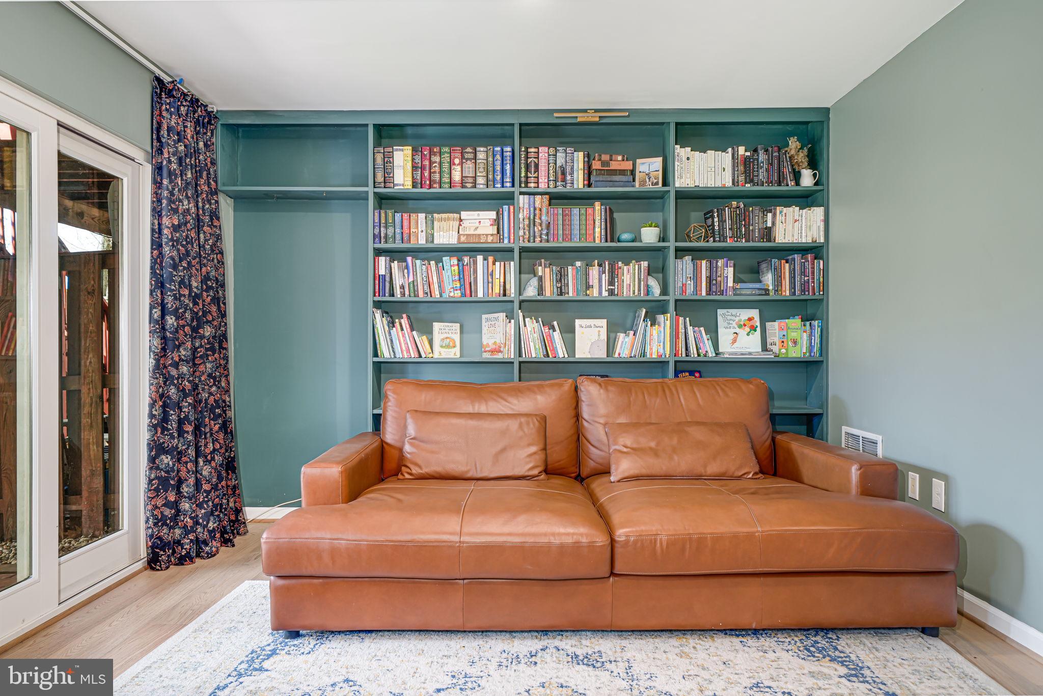 FAIR LAKES - Residential