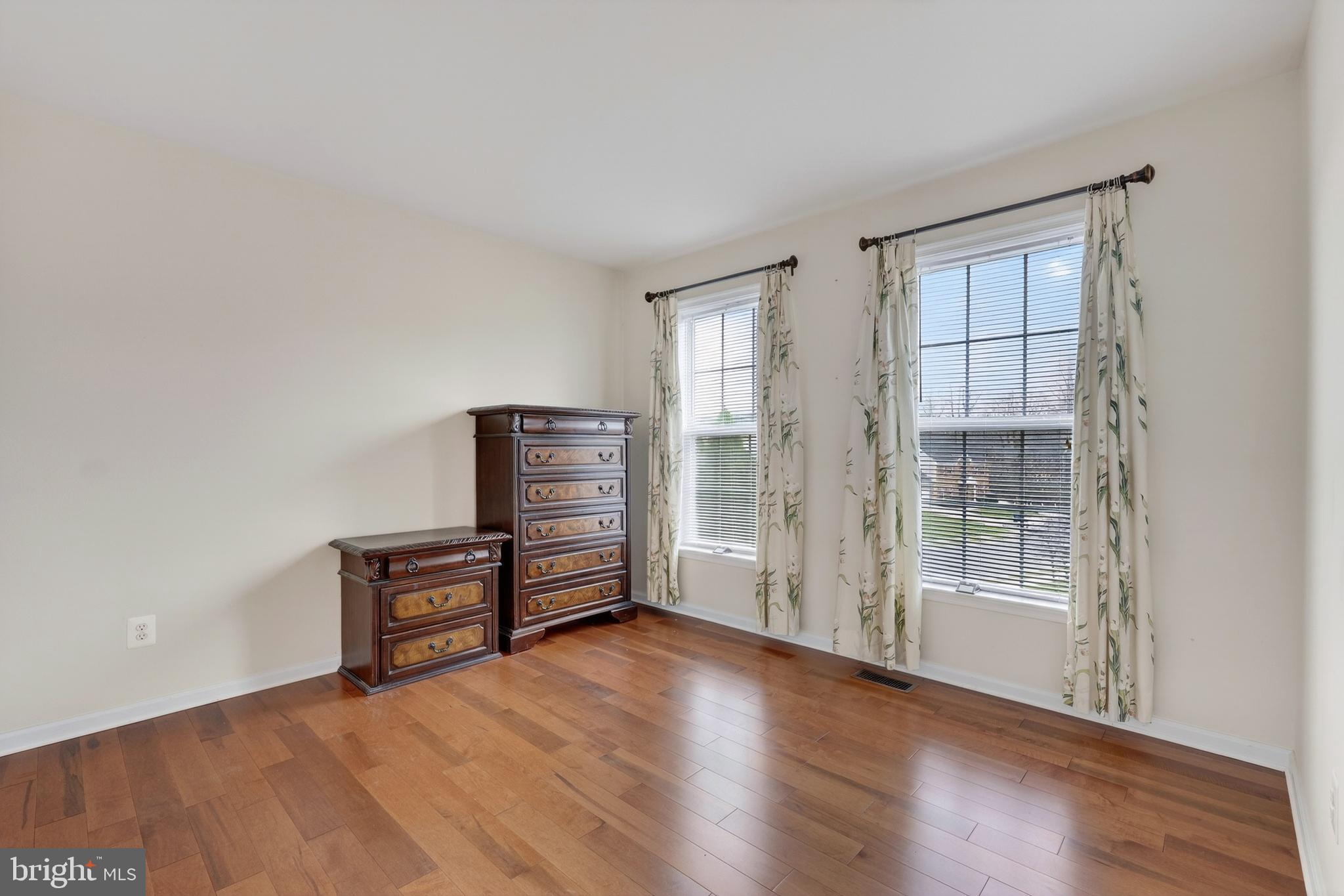 PATRIOTS GLEN - Residential