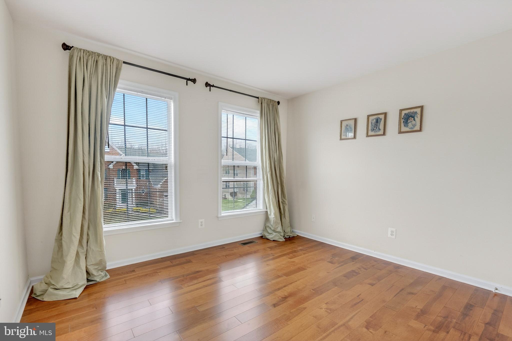 PATRIOTS GLEN - Residential