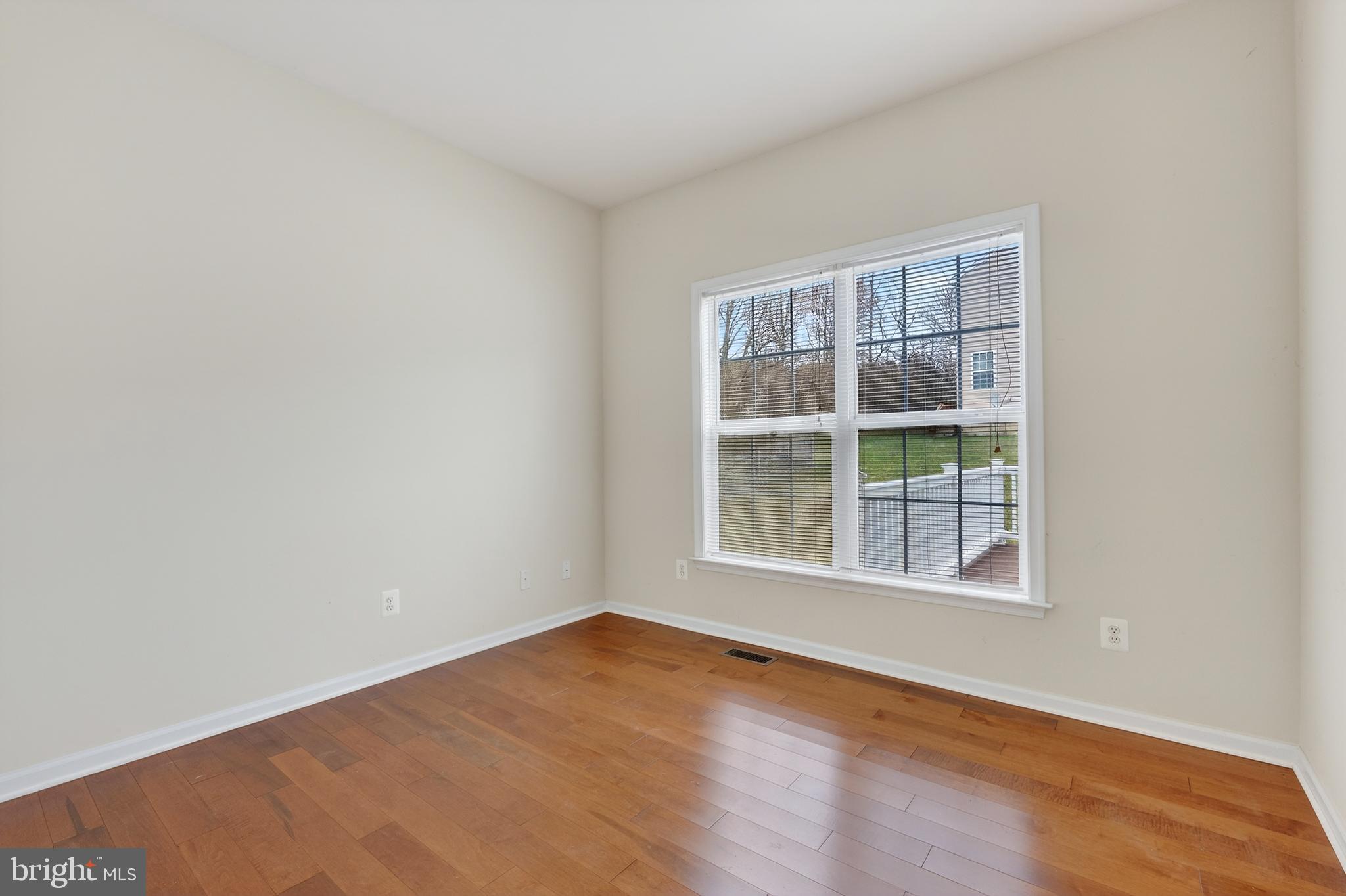 PATRIOTS GLEN - Residential