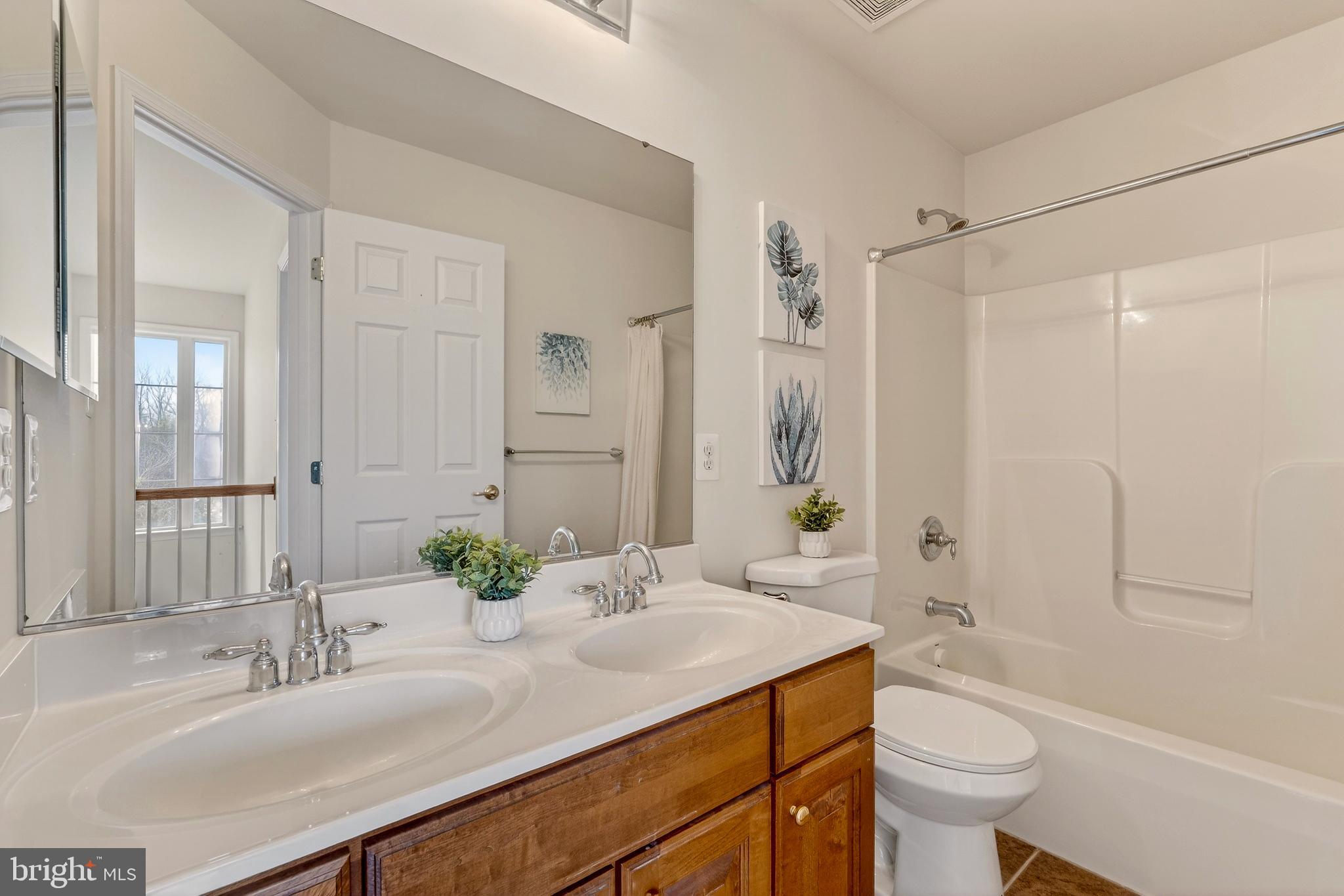 PATRIOTS GLEN - Residential