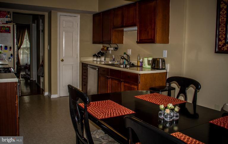 KINGSTOWNE - Residential Lease