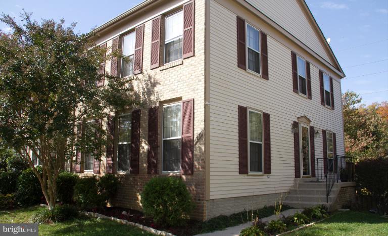 KINGSTOWNE - Residential Lease