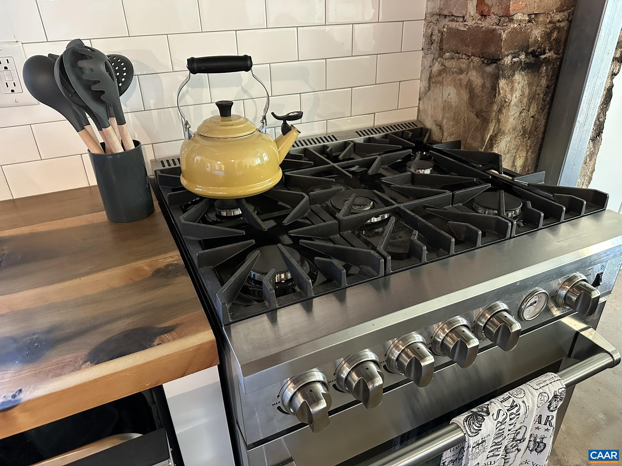 8817 MISSION HOME RD