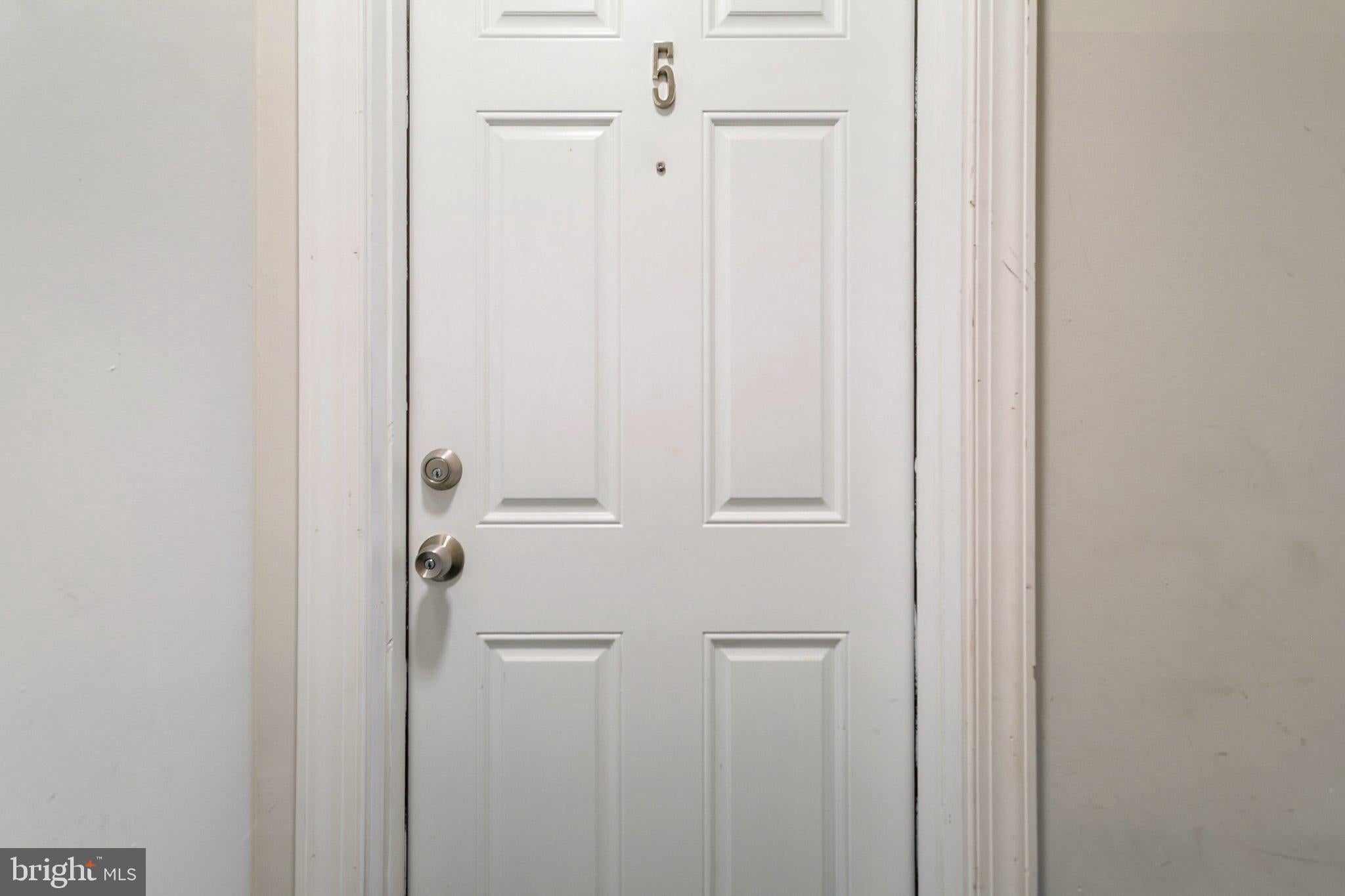 112 N SWARTHMORE AVENUE APT 5
