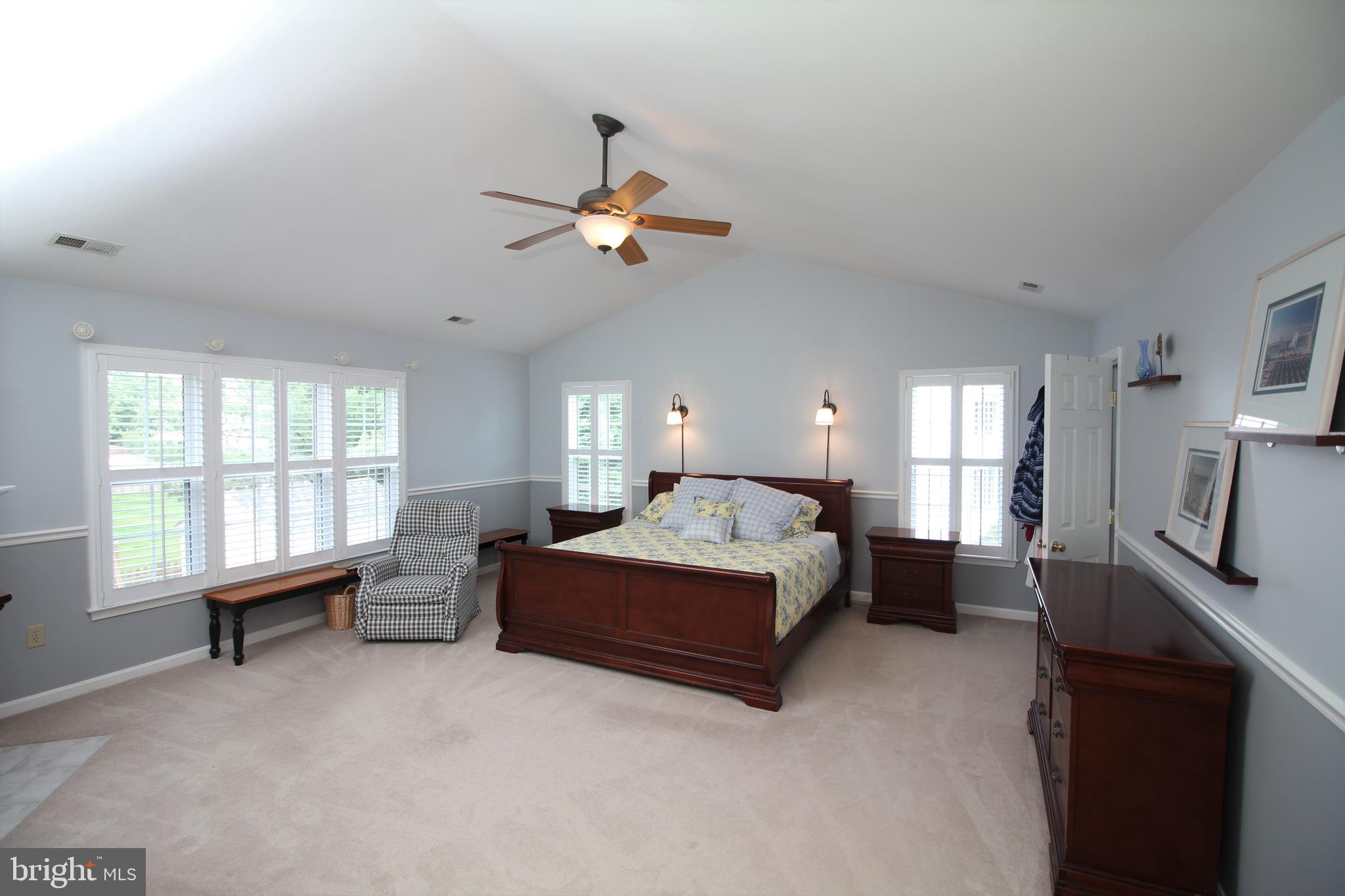 FOX POINT - Residential