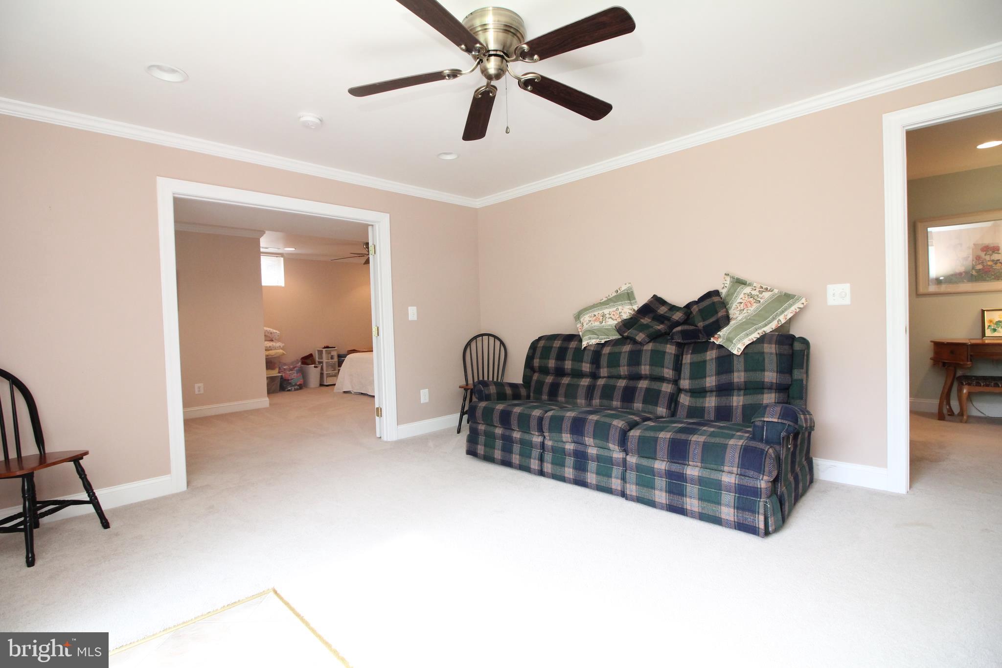 FOX POINT - Residential