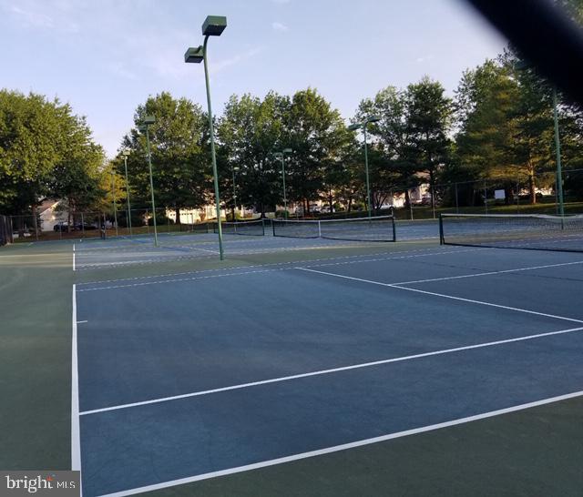 FOX POINT - Residential