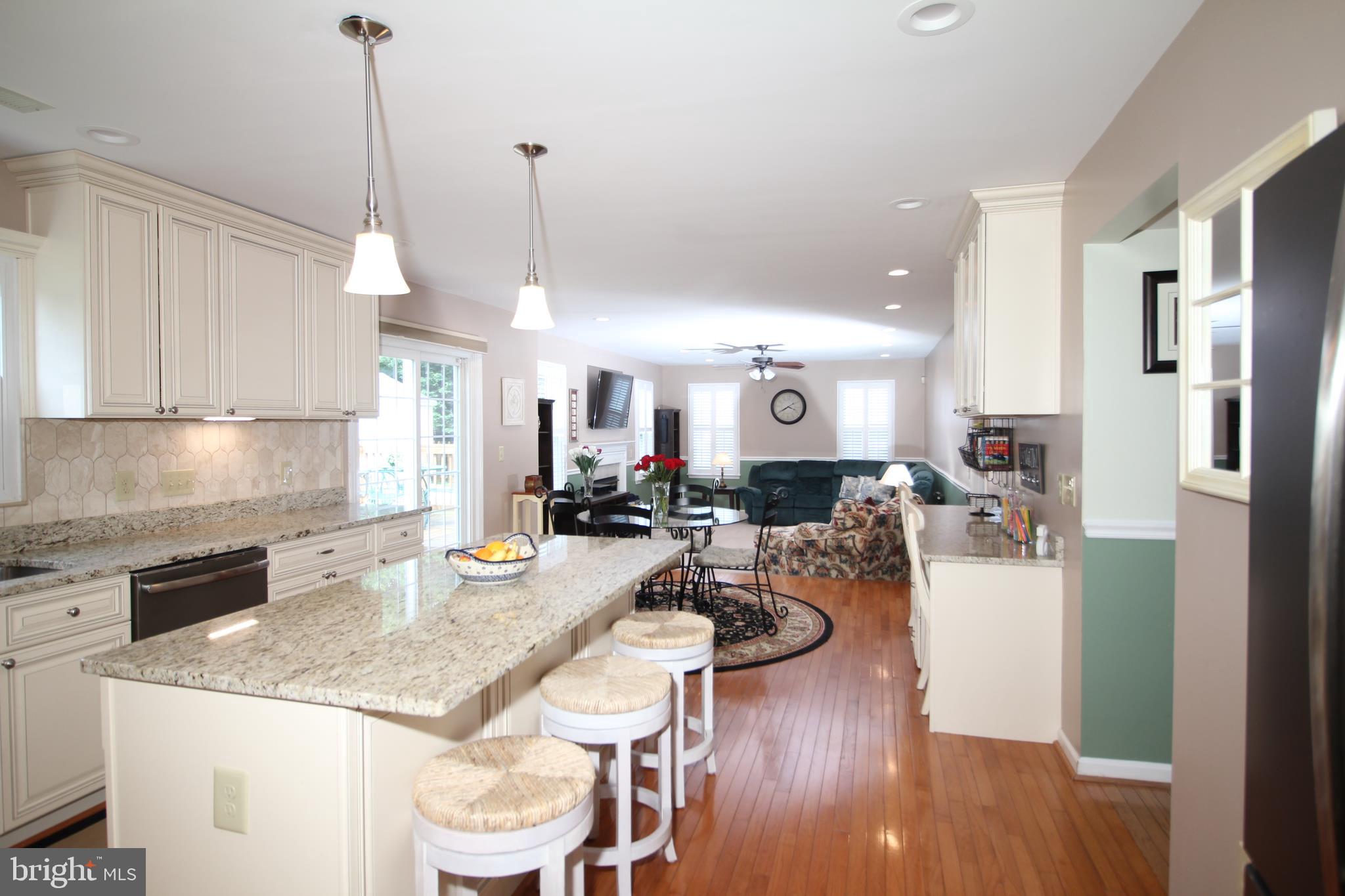 FOX POINT - Residential