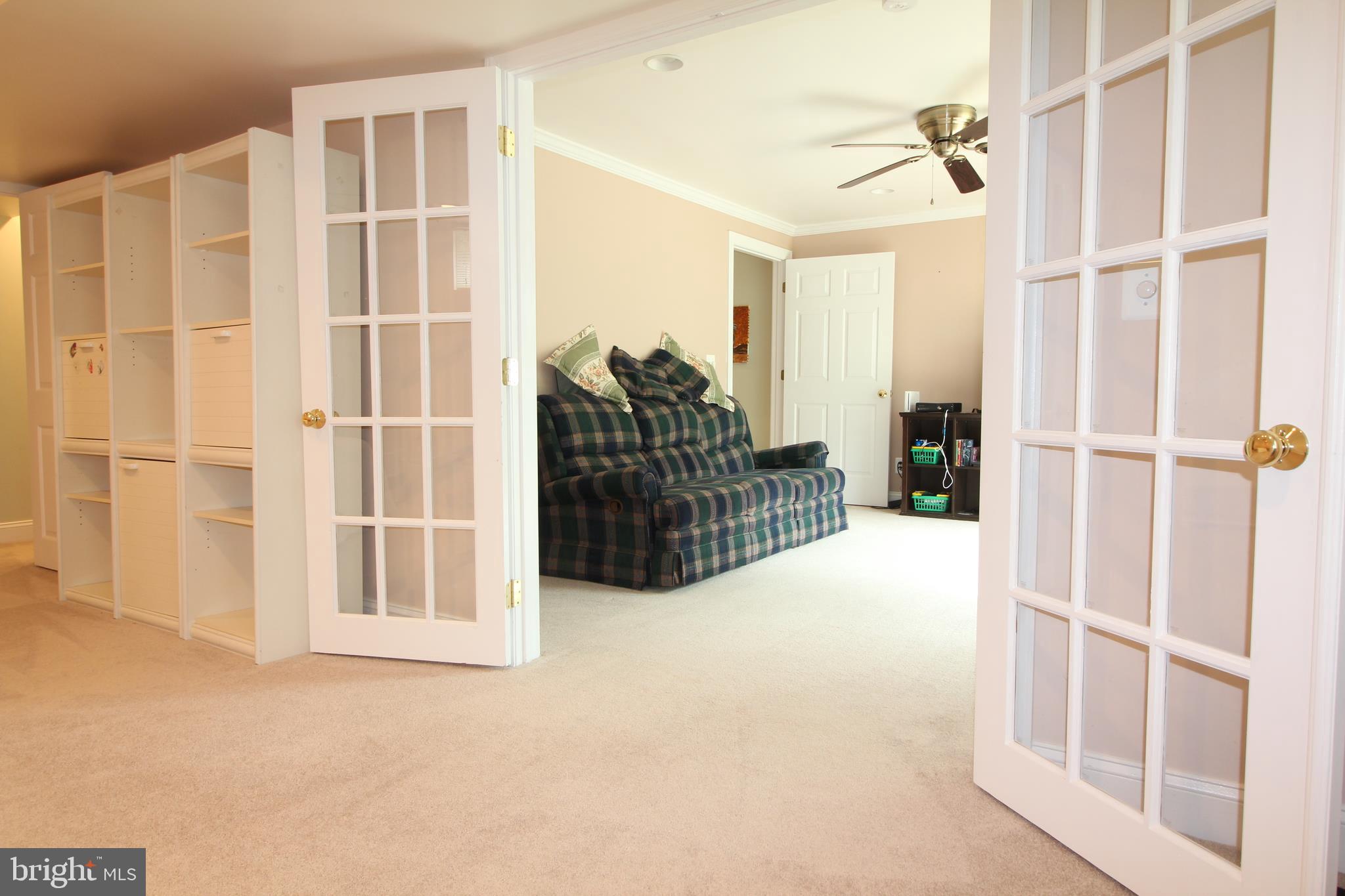 FOX POINT - Residential