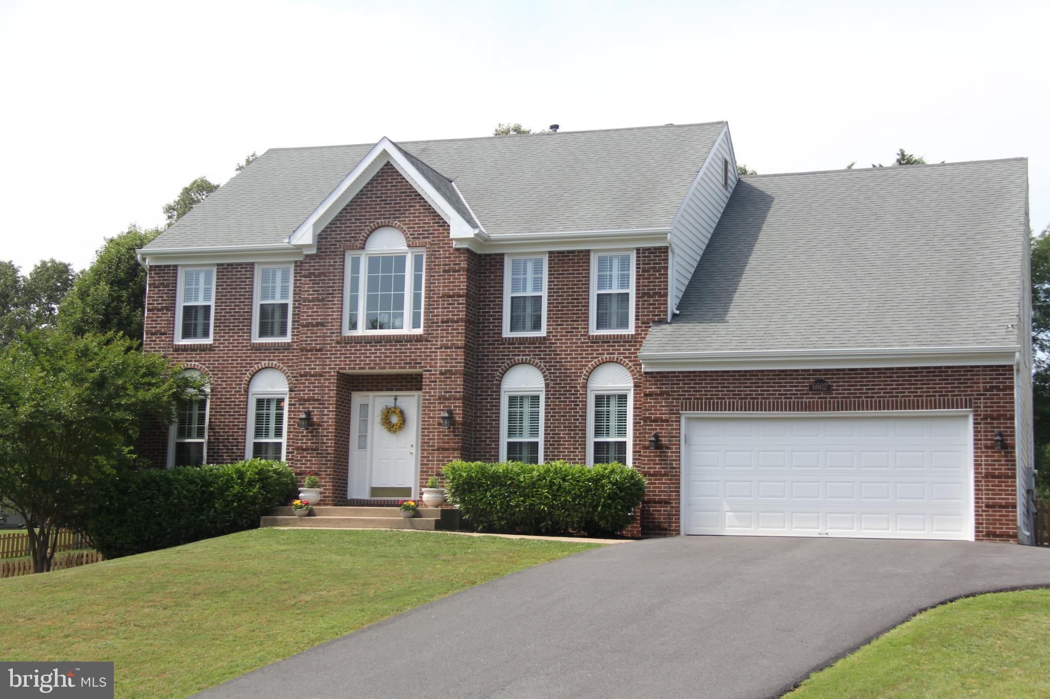 FOX POINT - Residential