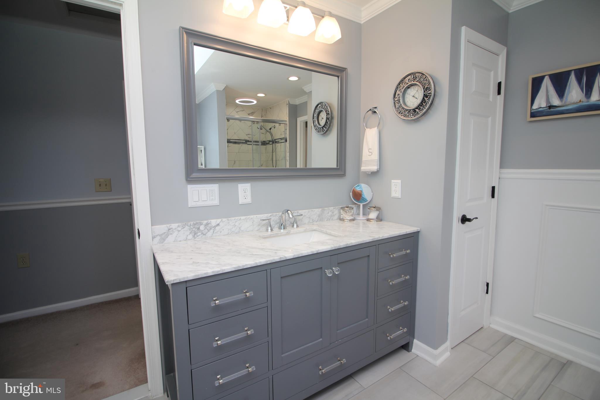 FOX POINT - Residential