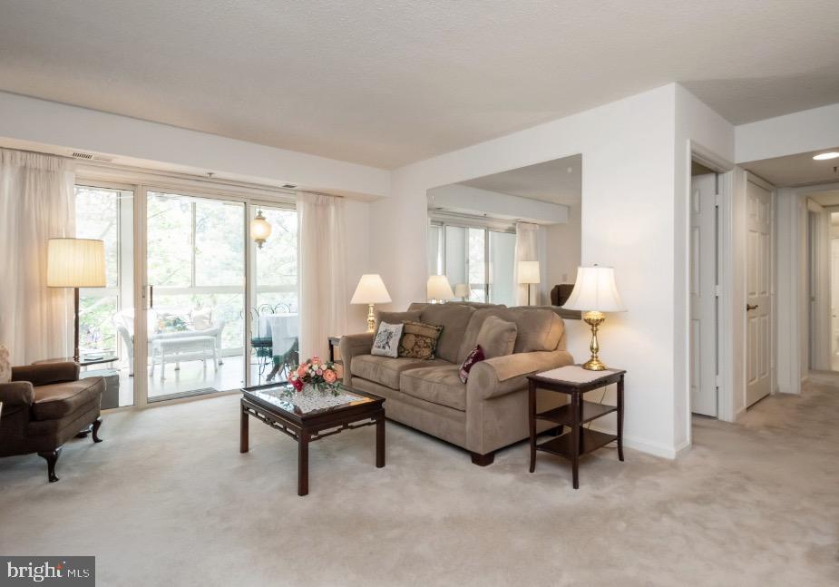 LEISURE WORLD - Residential