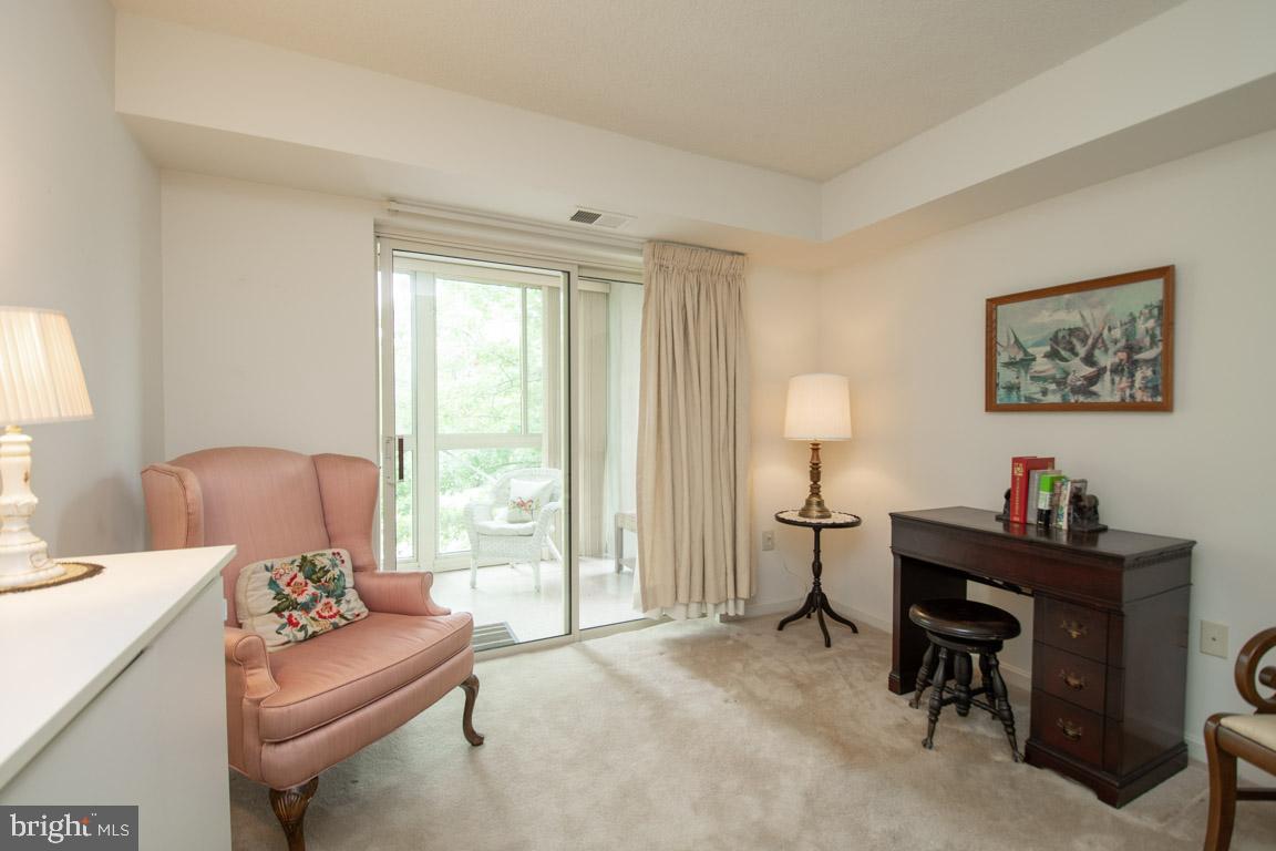 LEISURE WORLD - Residential