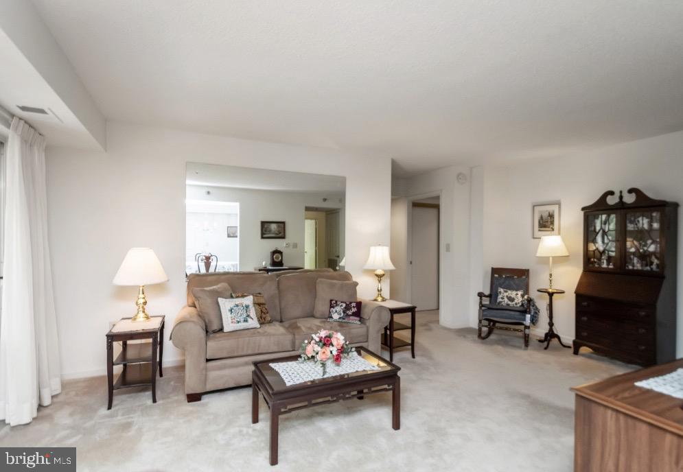 LEISURE WORLD - Residential