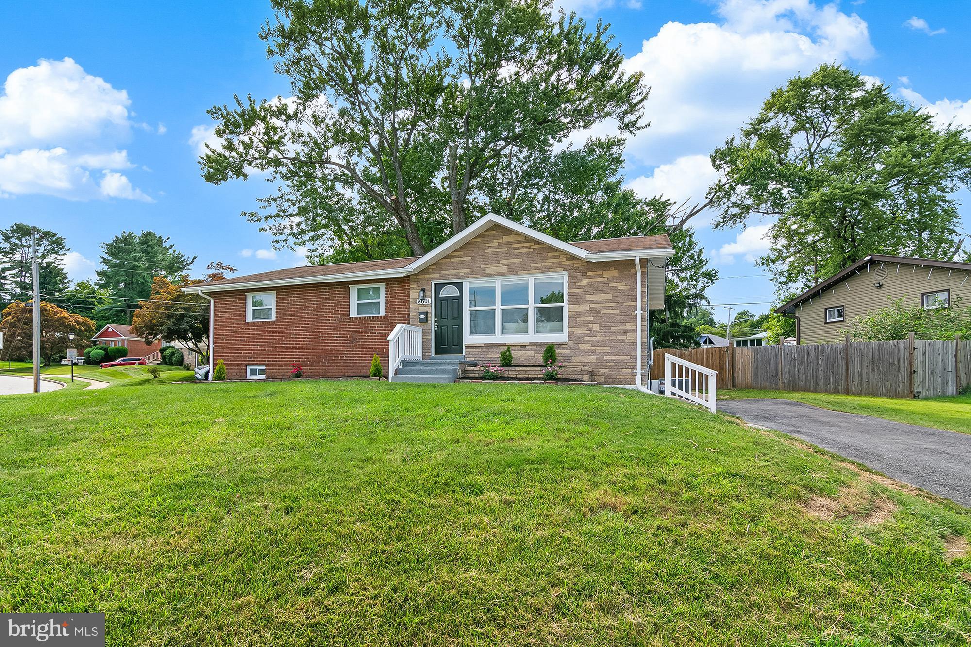 8601 GREENS LANE