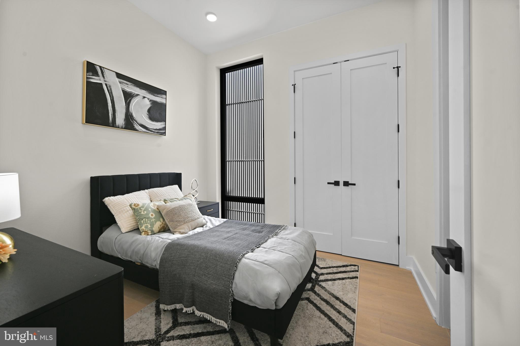 EDGEWOOD - Residential