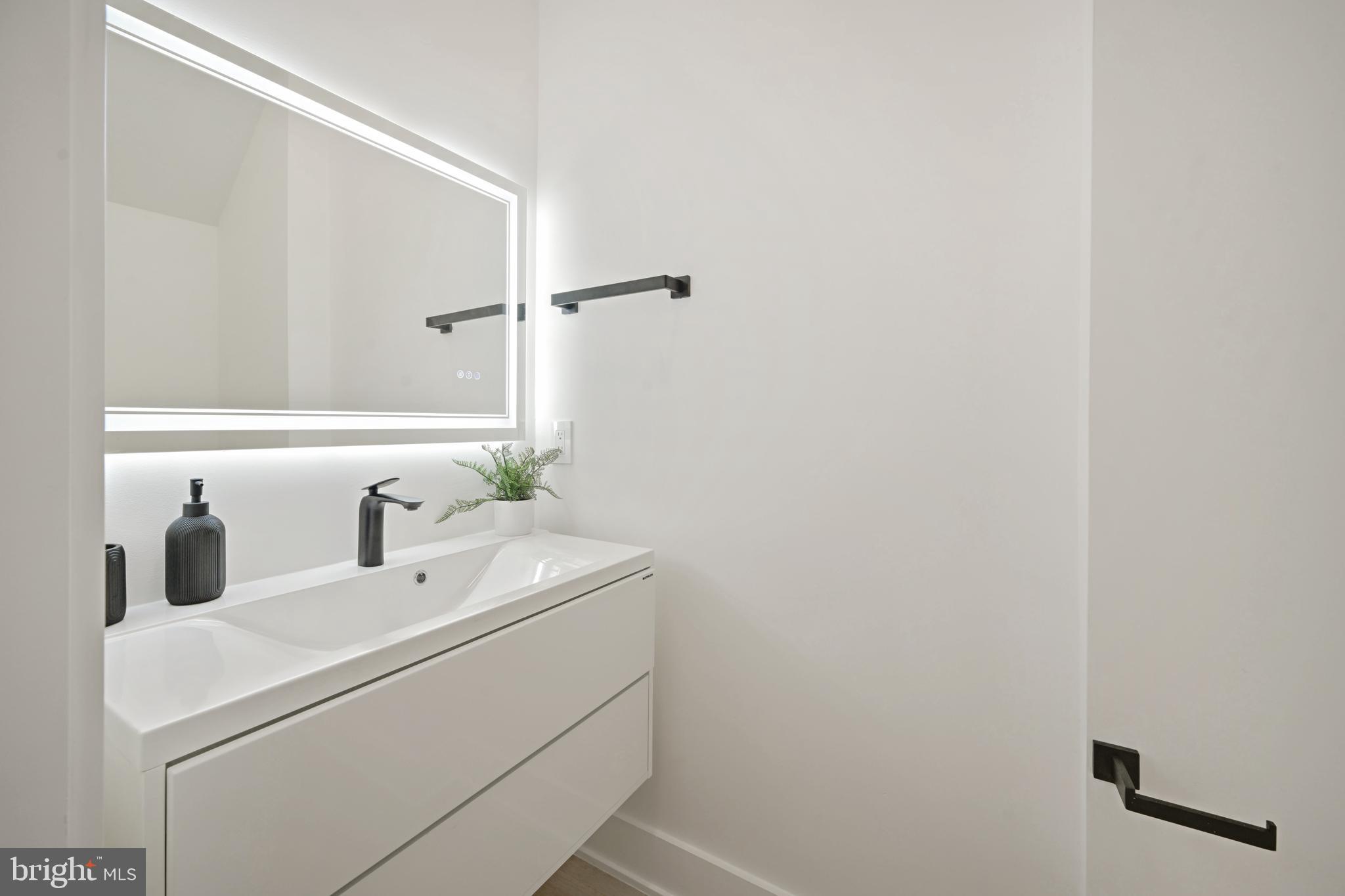 EDGEWOOD - Residential