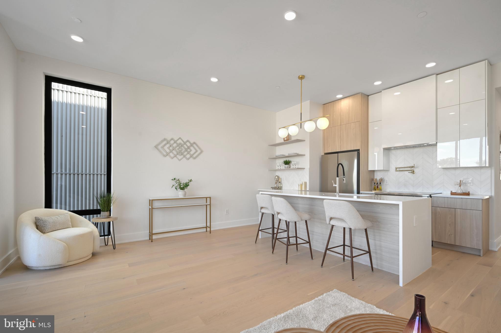 EDGEWOOD - Residential
