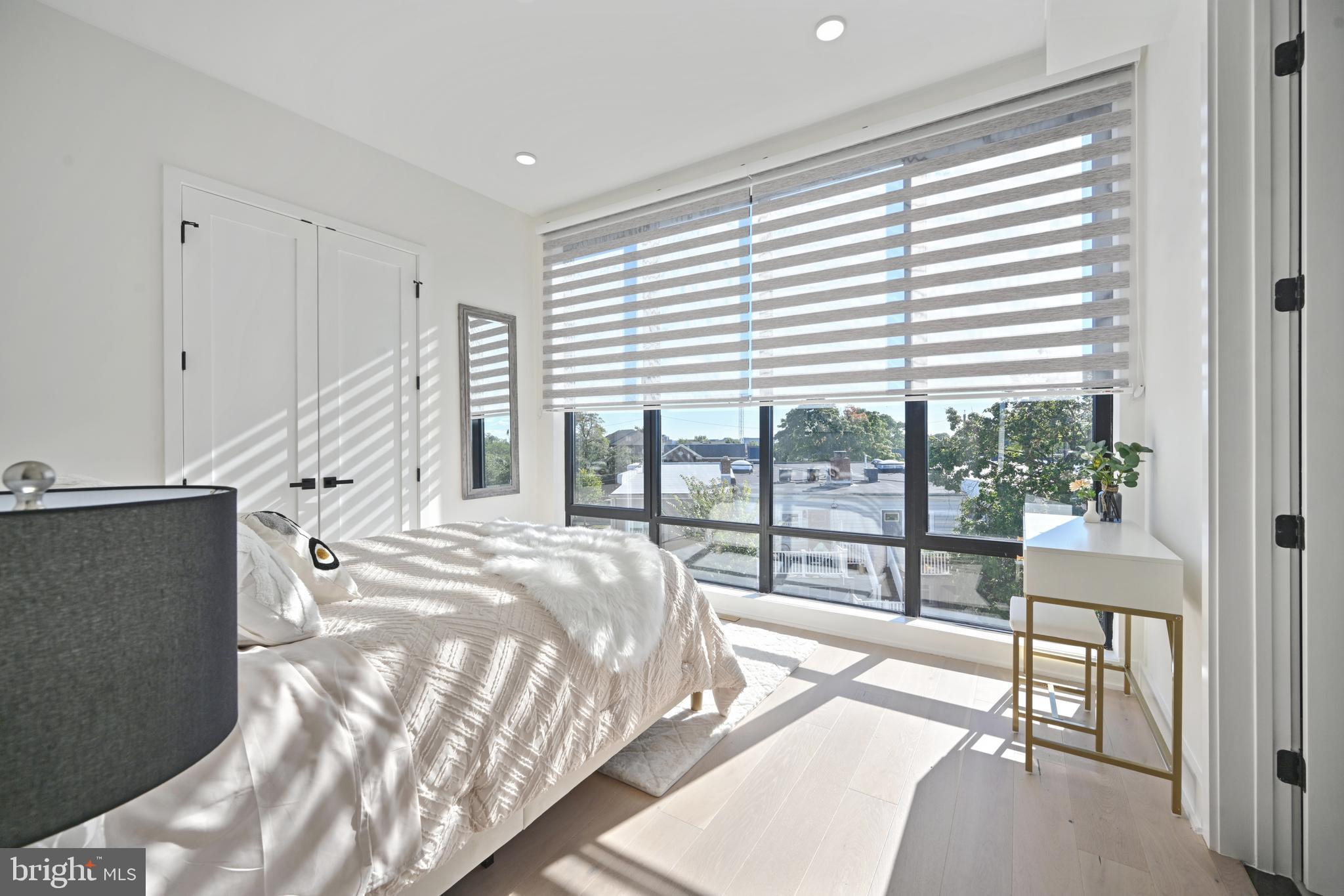 EDGEWOOD - Residential