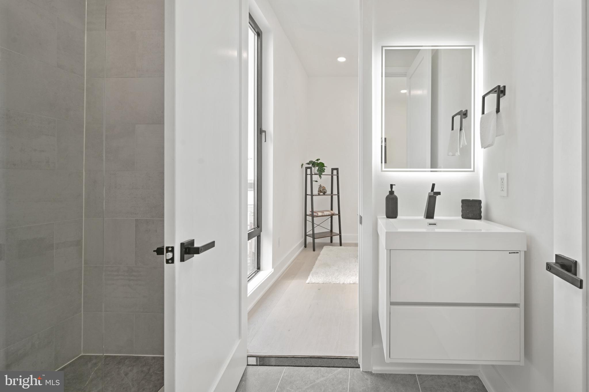 EDGEWOOD - Residential