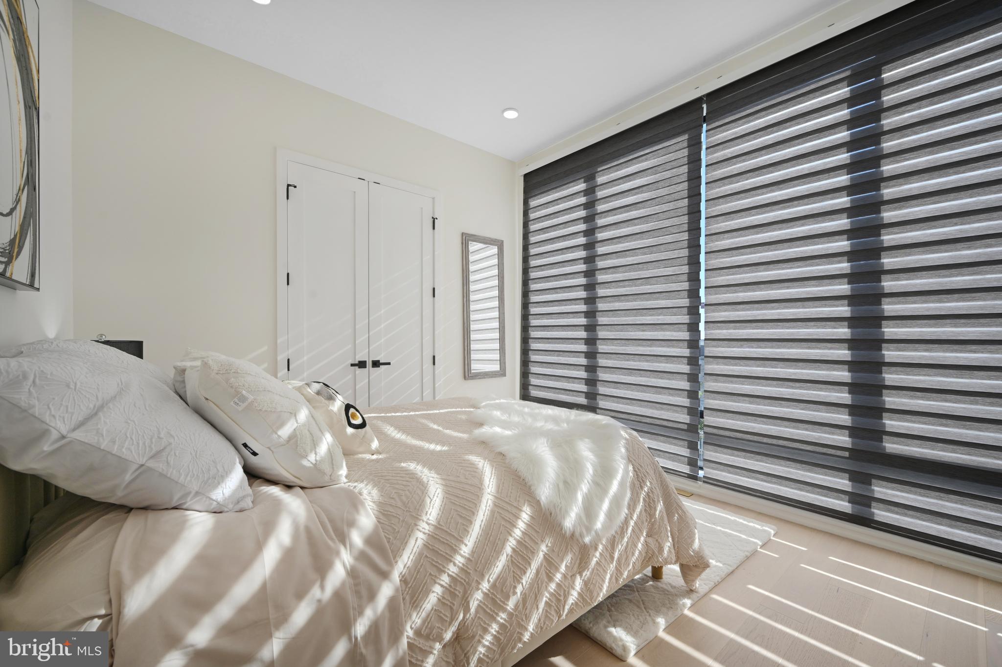EDGEWOOD - Residential