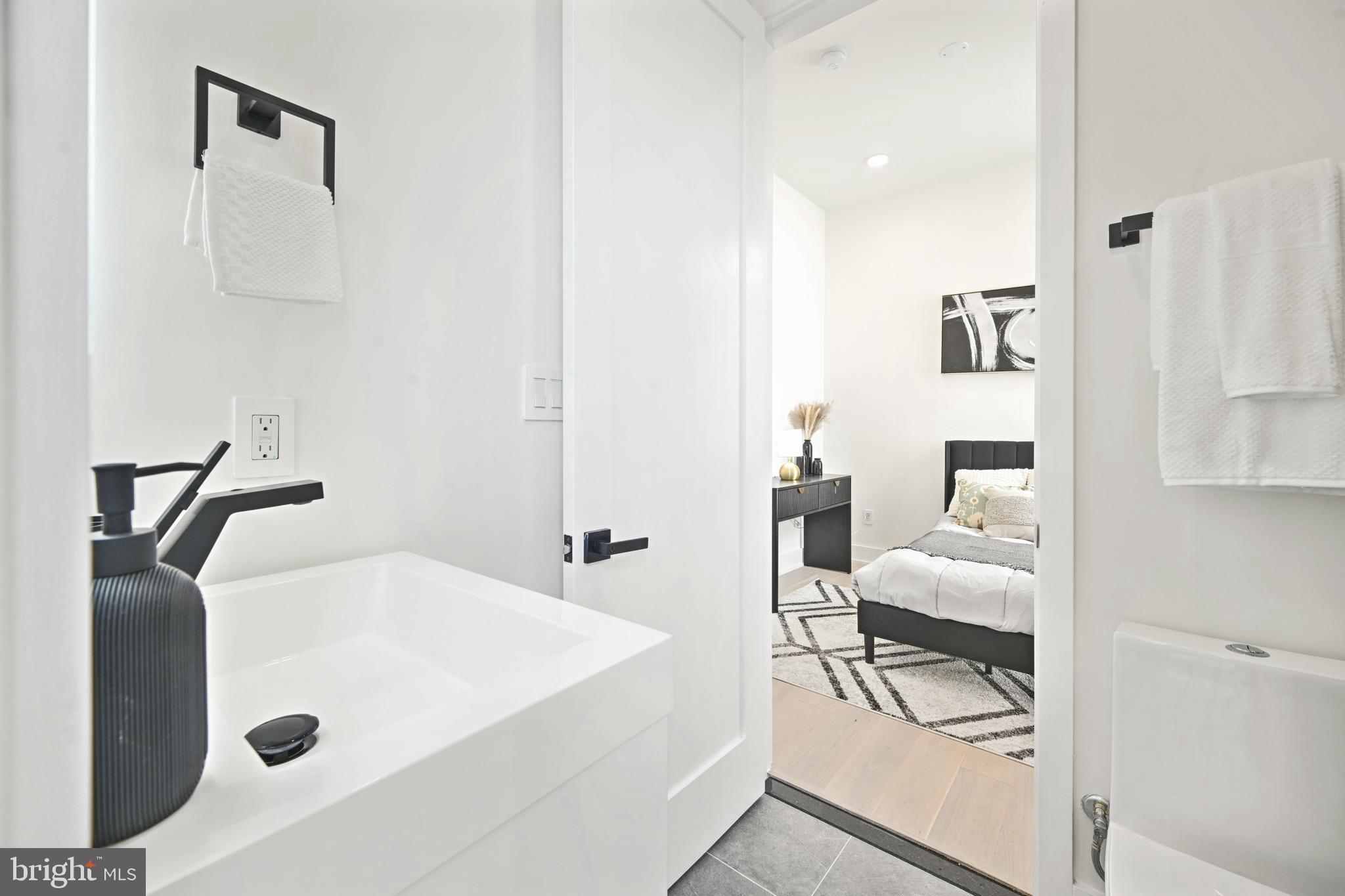 EDGEWOOD - Residential