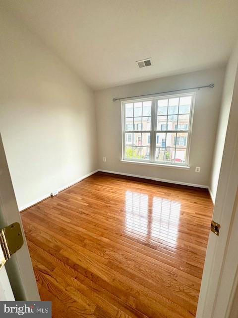 TOWNES AT COMPTON FARM - Residential Lease